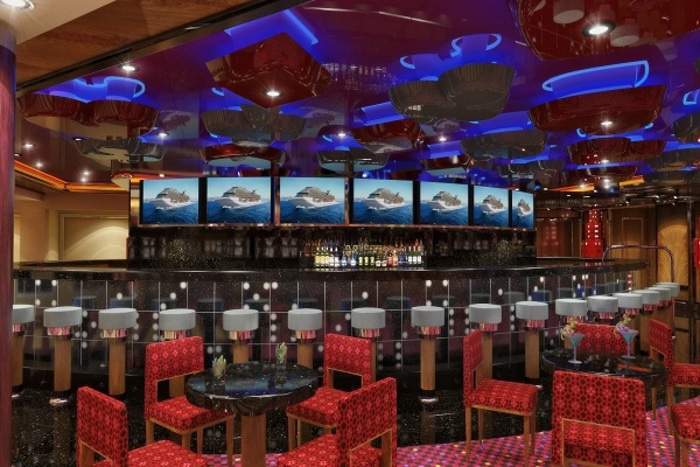 Carnival Breeze Casino Bar.jpg